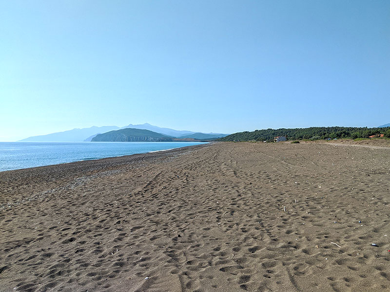 Παραλία Αγίας Άννας Εύβοια